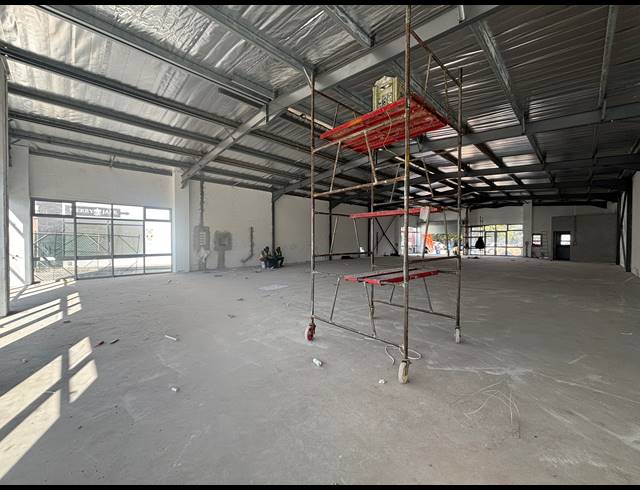 450M² RETAIL TO LET IN DE KUILEN